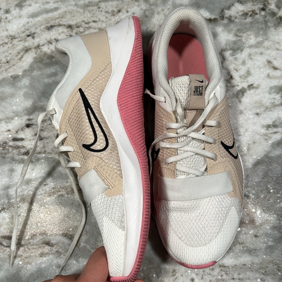 Nike MC Trainer 2 - Picture 2 of 3